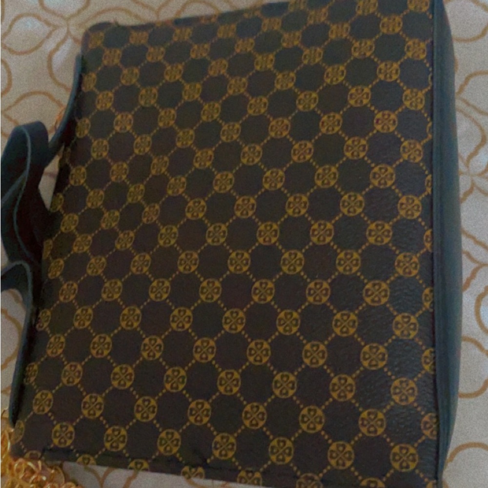 Purse - Picture 4 of 5